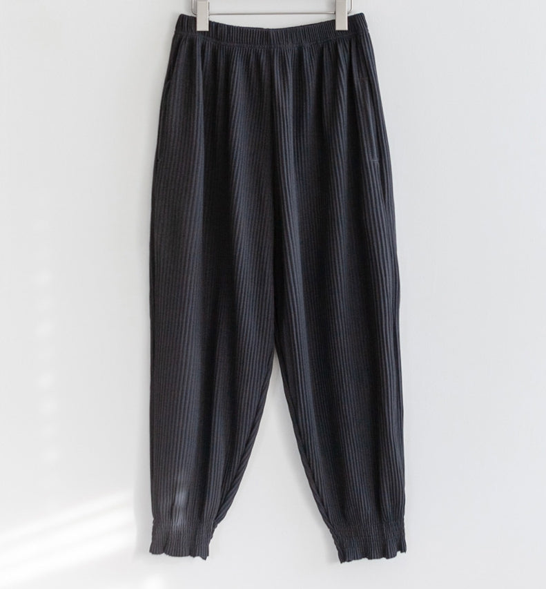 ONEMILE Pleats Jogger Pants